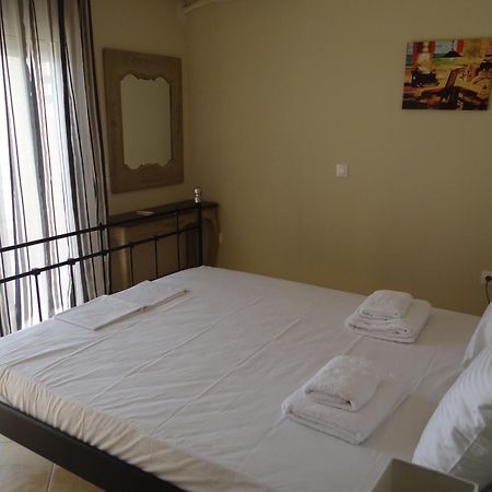 Aperanto House Paralia Loutsas Oda fotoğraf