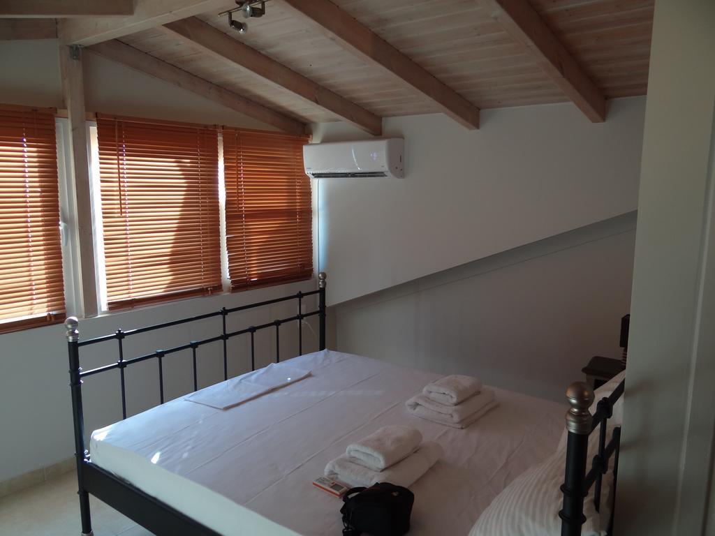 Aperanto House Paralia Loutsas Dış mekan fotoğraf