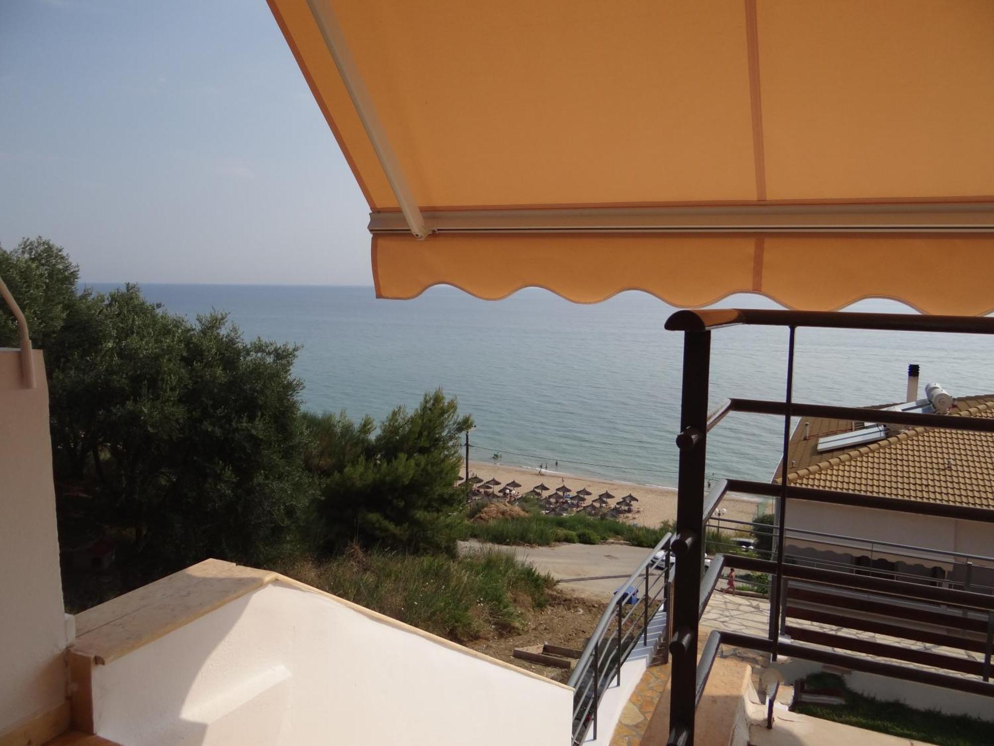 Aperanto House Paralia Loutsas Oda fotoğraf