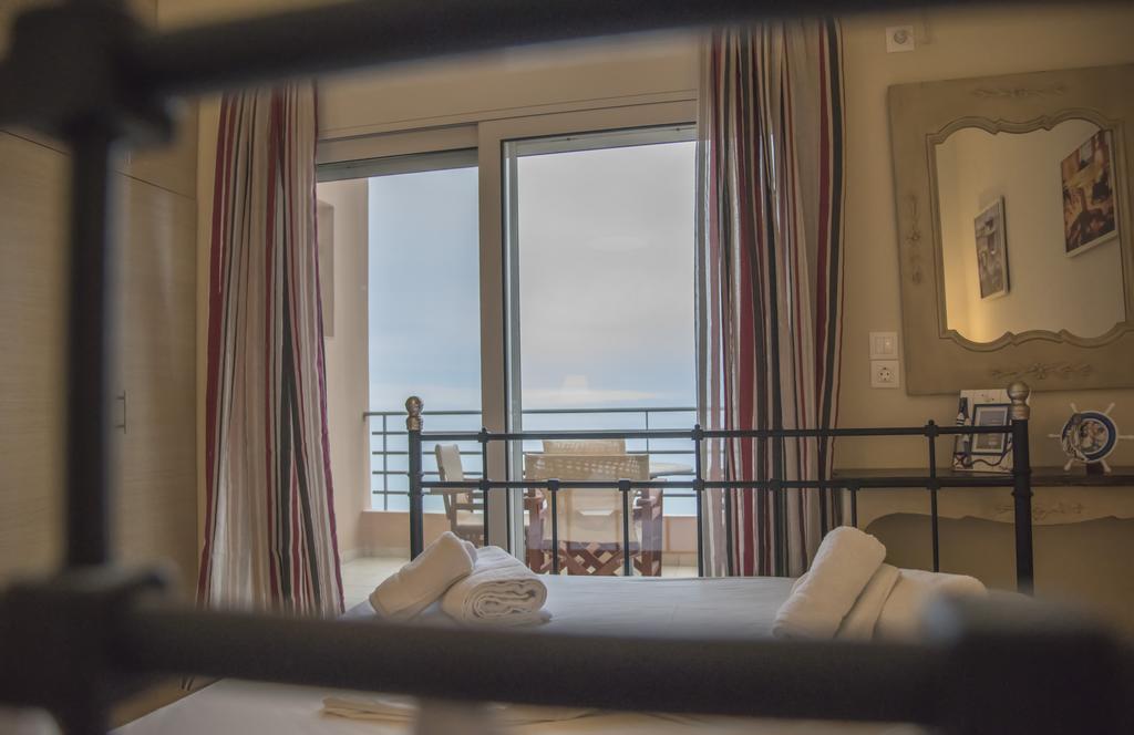 Aperanto House Paralia Loutsas Dış mekan fotoğraf