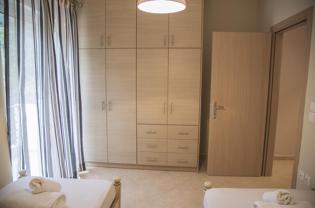 Aperanto House Paralia Loutsas Dış mekan fotoğraf