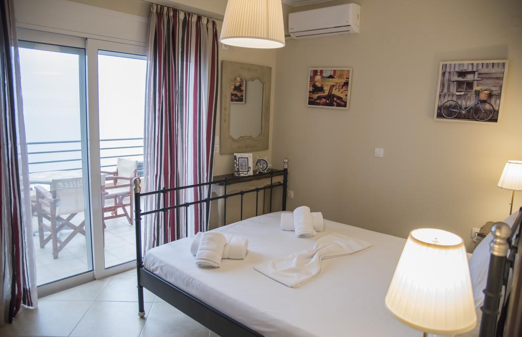Aperanto House Paralia Loutsas Dış mekan fotoğraf